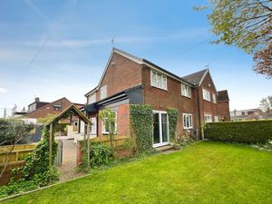 Rear- click for photo gallery